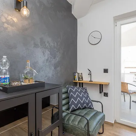 Apartamento In Der Ersten Etage Fuer Zwei Personen *